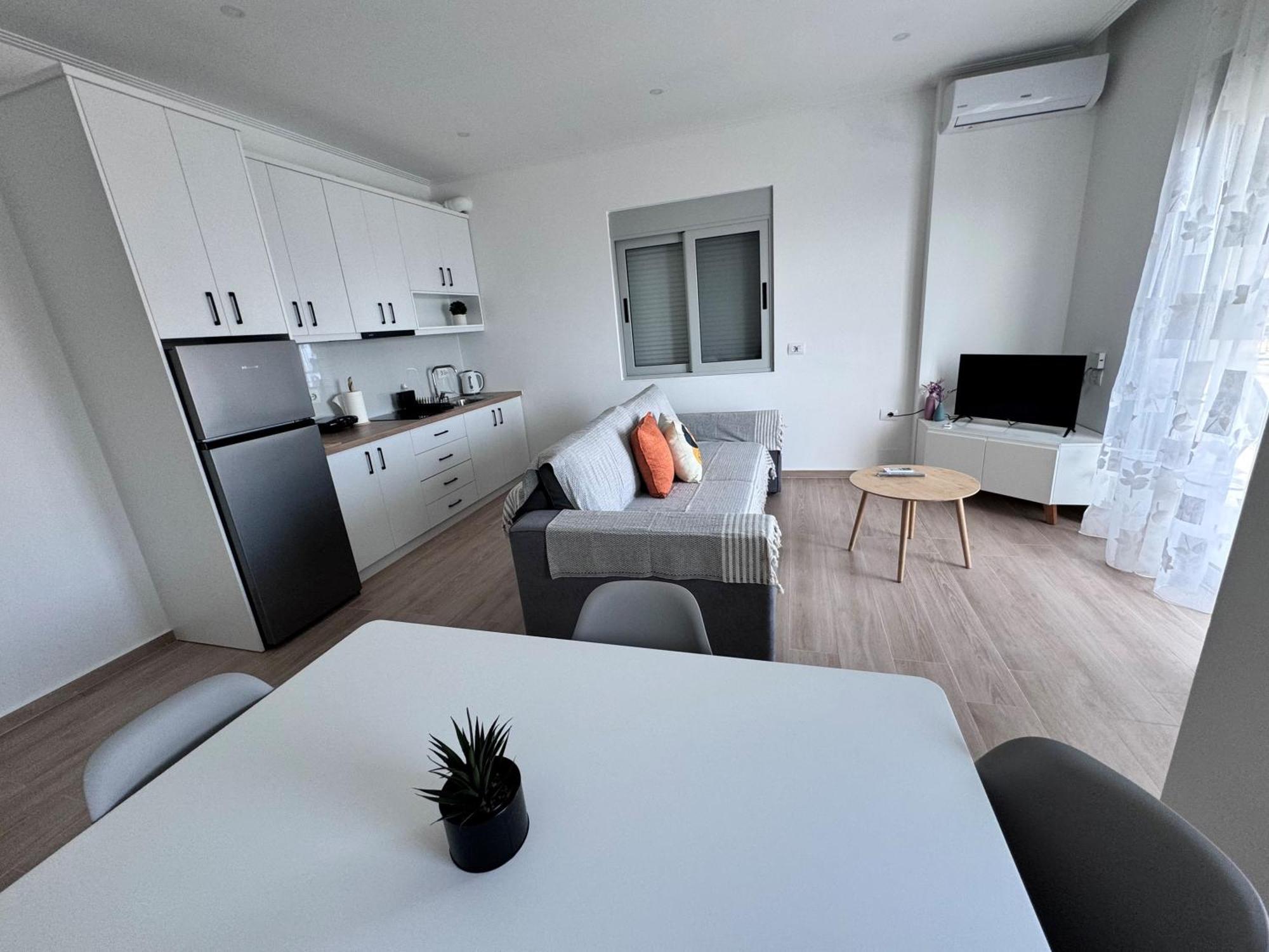סרנדה Sunset Hill Apartments מראה חיצוני תמונה